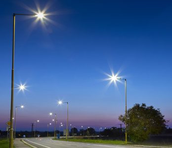 innovative-solutions-to-reduce-cost-public-lighting-cities_2400x1160