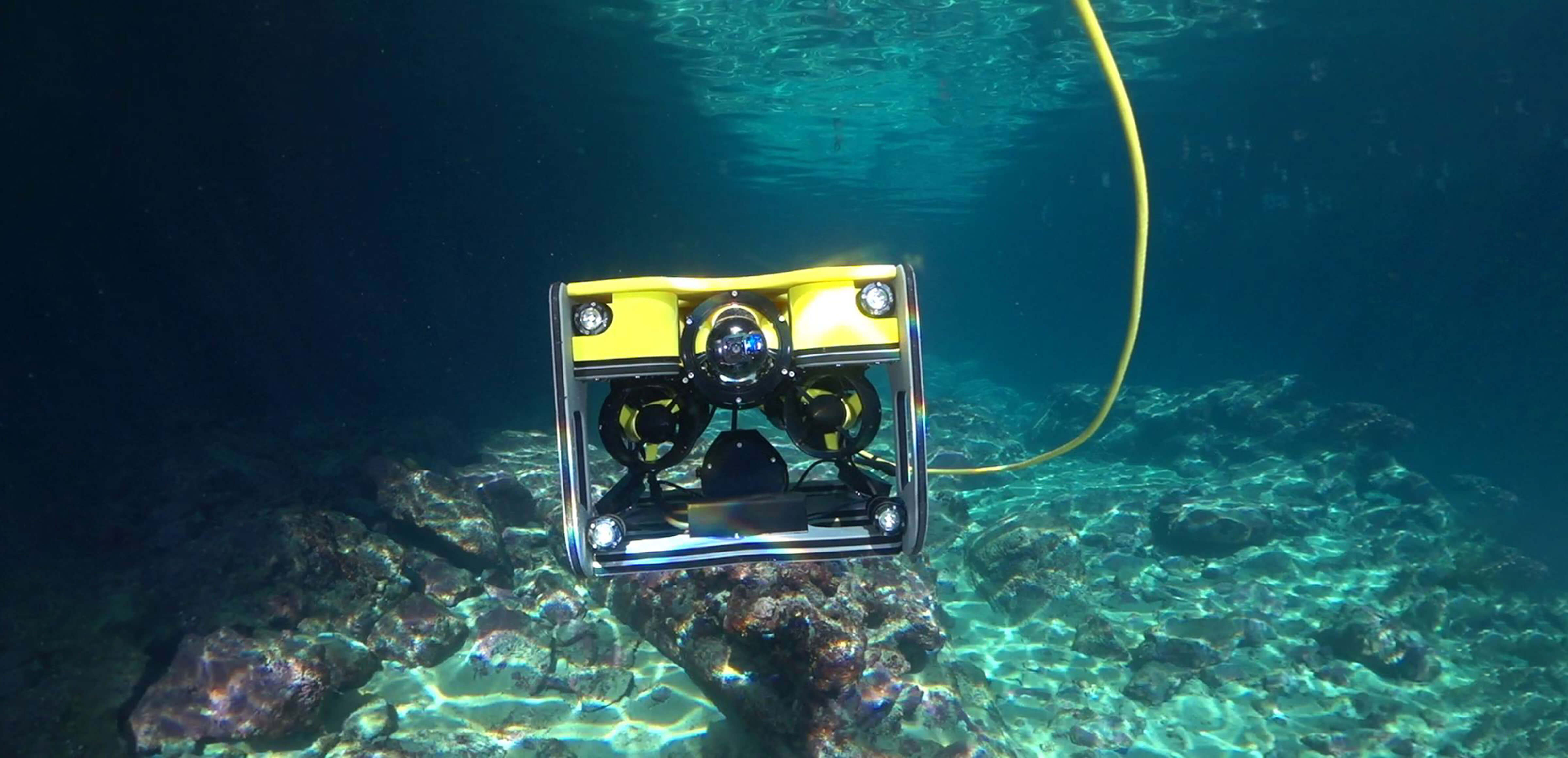 rov under water